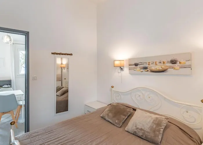 Mustella By Interhome Sari-Solenzara